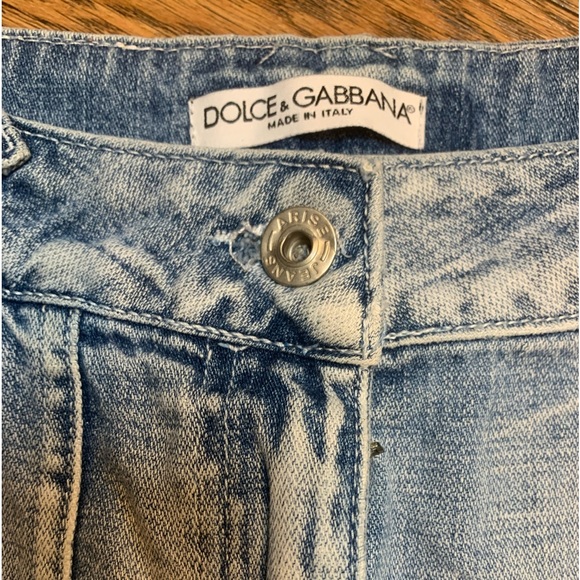 Dolce & Gabbana denim mini skirt. - Picture 3 of 3